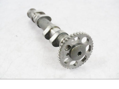 Baksidan på Kamaxel från en BMW F 800 GS -2009 motorcykel.