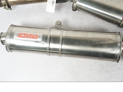 Baksidan på Ljuddämpare Sport från en Suzuki DL 1000 -2003 motorcykel.