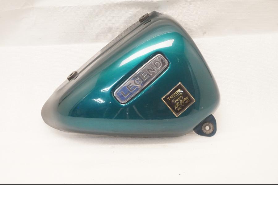 Baksidan på Sidopanel från en Triumph Legend TT -2000 motorcykel.