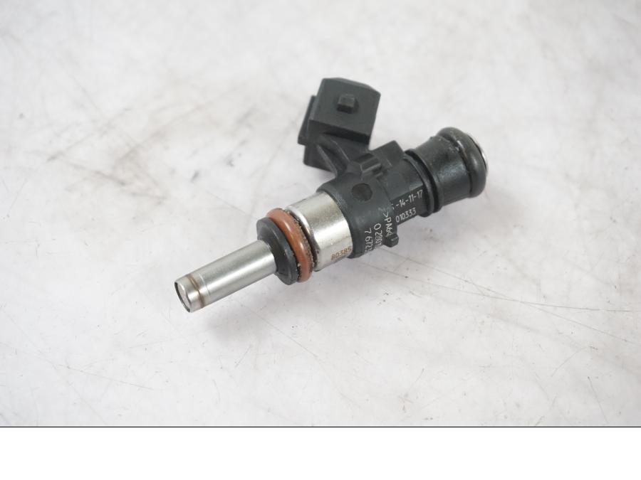 Baksidan på Spridare från en BMW F 800 R -2018 motorcykel.