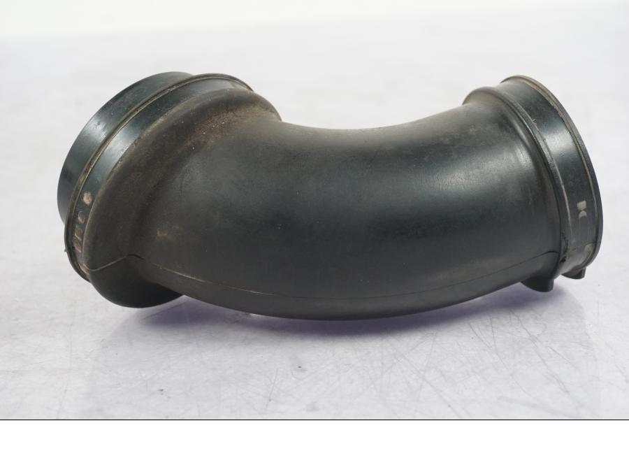 Vänster sida på Luftrör från en BMW R 1200 GS -2005 motorcykel.