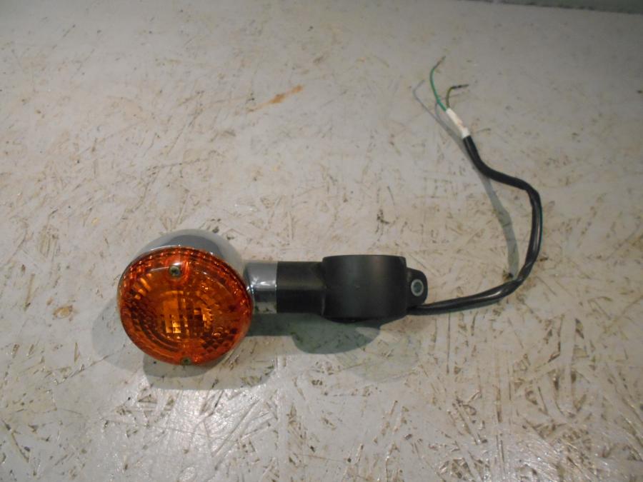 Framsidan på Blinkers från en Kawasaki VN 1500 -1996 motorcykel.