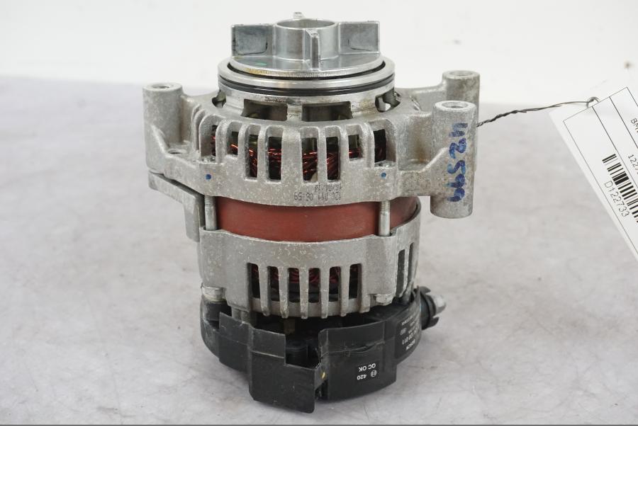 Framsidan på Generator från en BMW K 1600 GTL -2015 motorcykel.