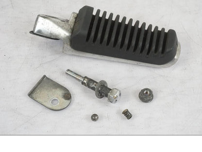 Framsidan på Fotpinne från en Suzuki GSX 550 EF -1985 motorcykel.