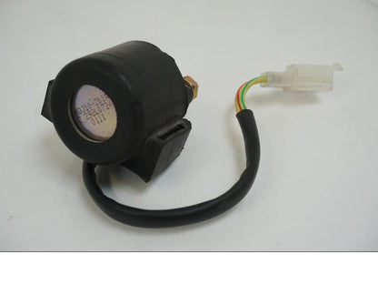 Vänster sida på Startrelä från en AJP PR7 -2021 motorcykel.