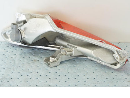 Vänster sida på Baklampa från en Yamaha X-Max 250 -2016 scooter.