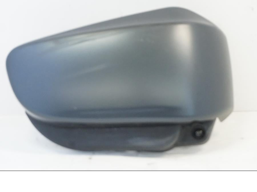 Framsidan på Sidopanel från en Kawasaki VN 1500 Mean Streak -2002 motorcykel.