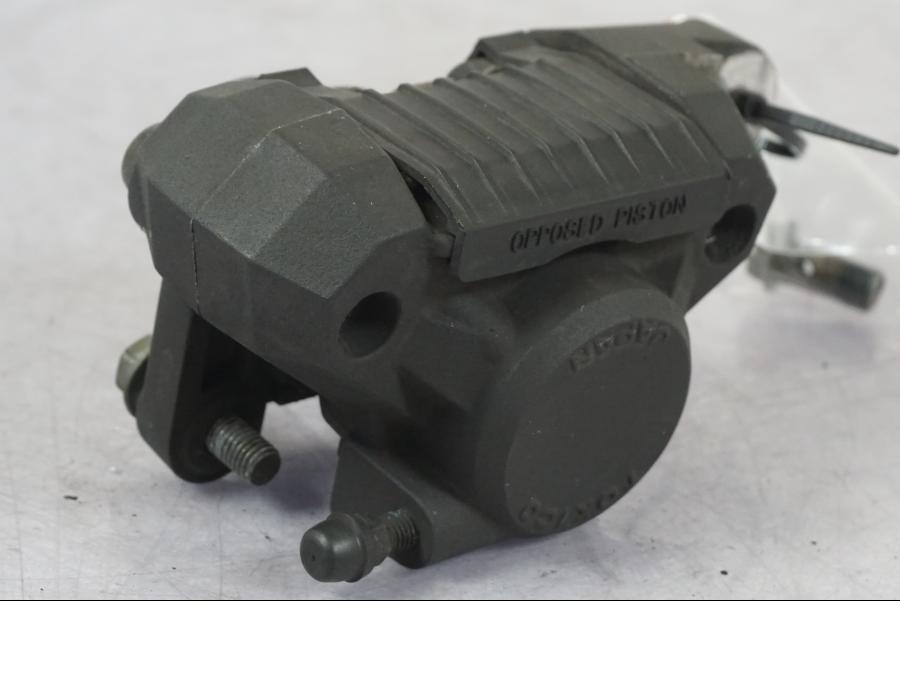 Höger sida på Bromsok från en Suzuki GSX 1300 RX -1999 motorcykel.