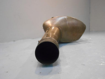 Vänster sida på Ljuddämpare från en Triumph Daytona 675 -2008 motorcykel.