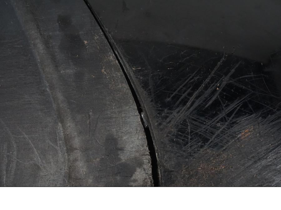 Snett nerifrån på Sidkåpa från en Buell 1125 R -2008 motorcykel.