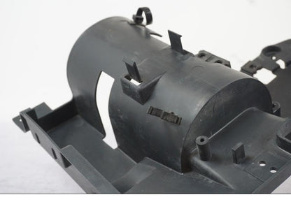 Baksidan på Plast från en Yamaha XVS 1100 -2000 motorcykel.