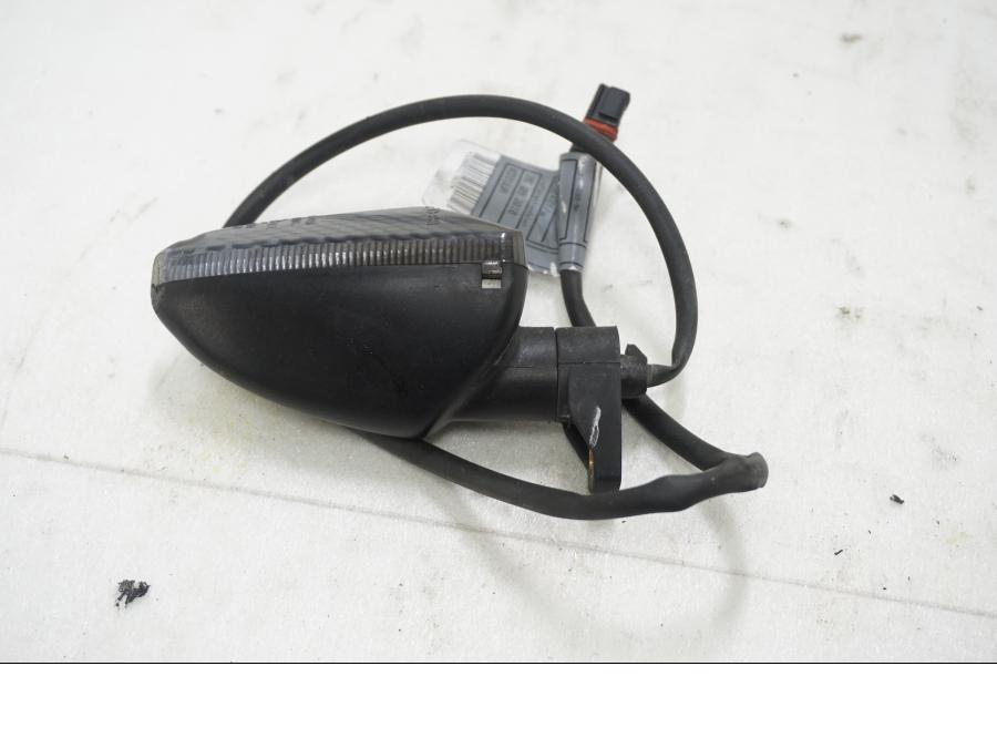 Baksidan på Blinkers från en BMW S 1000 RR -2010 motorcykel.