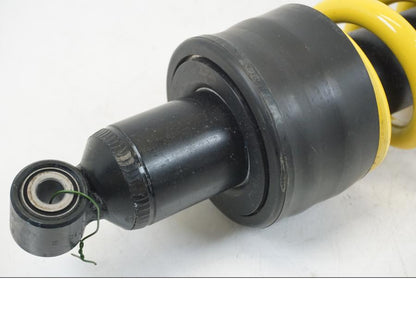 Baksidan på Stötdämpare från en Honda CBR 650 R -2019 motorcykel.