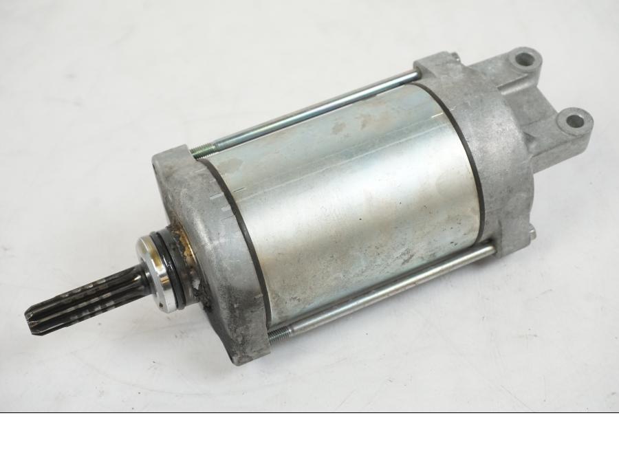 Extrabild1 på Startmotor från en Suzuki VZR 1800 -2009 motorcykel.