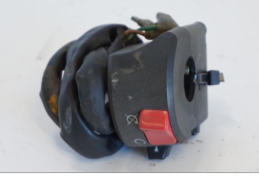 Vänster sida på Styrelreglage från en Yamaha YZF 1000 R -1997 motorcykel.