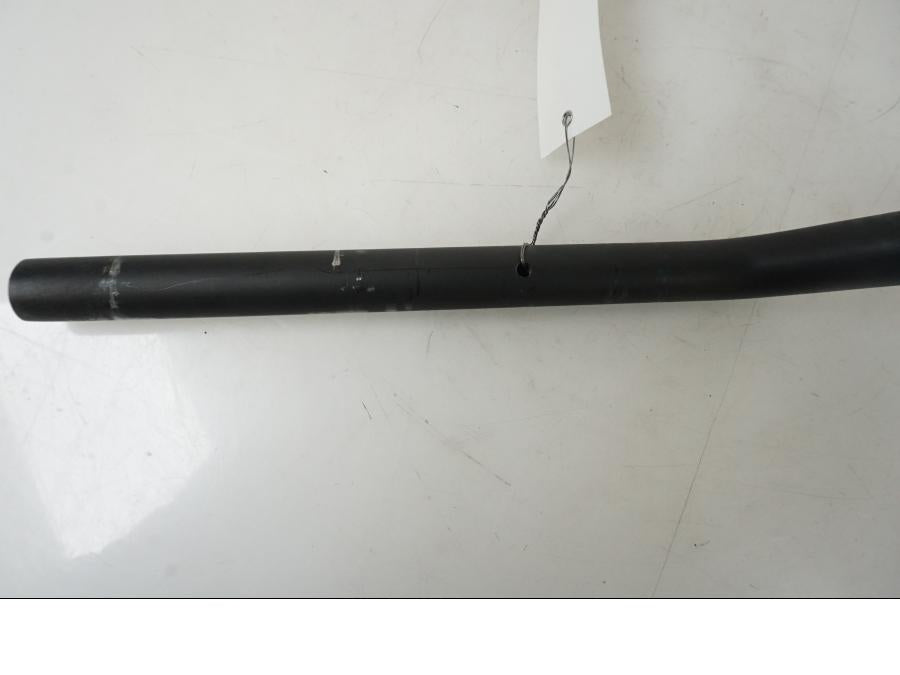 Extrabild1 på Styre från en KTM 125 Duke -2023 motorcykel.