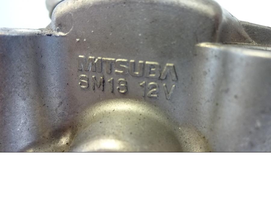 Snett uppifrån på Startmotor från en Yamaha FZ-1 N -2007 motorcykel.