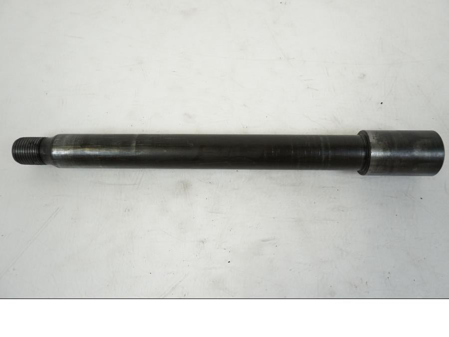 Framsidan på Axel från en Yamaha XJR 1300 -2002 motorcykel.