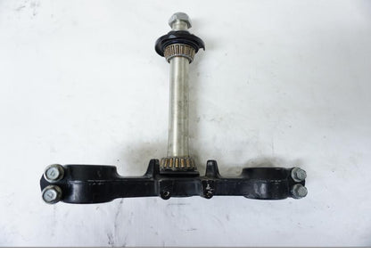 Framsidan på Gaffelkrona från en Kawasaki ZX-6R -1995 motorcykel.