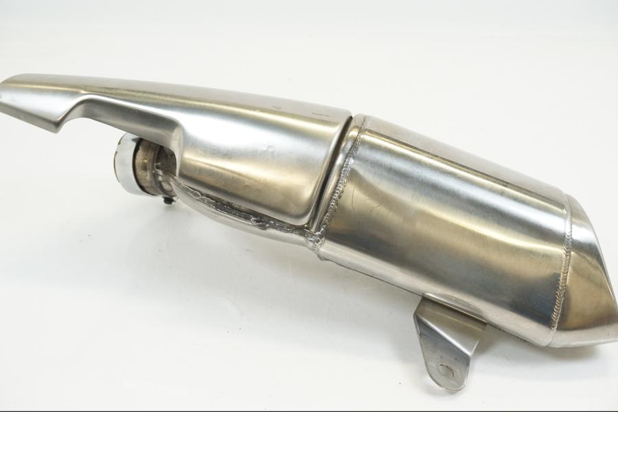 Höger sida på Ljuddämpare från en Honda CBR 600 -2011 motorcykel.