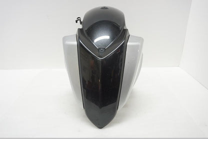 Vänster sida på Framskärm från en Suzuki GSX 1300 BK -2008 motorcykel.