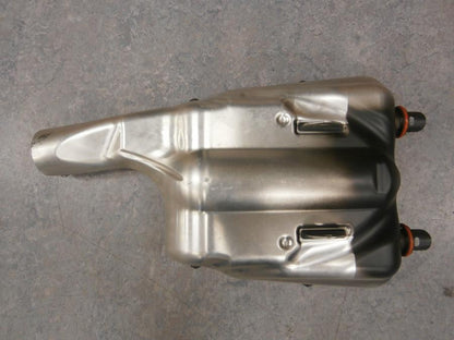 Baksidan på Ljuddämpare från en Suzuki GSX 1300 BK -2008 motorcykel.