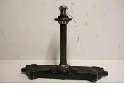 Framsidan på Gaffelkrona från en Triumph Rocket III -2011 motorcykel.