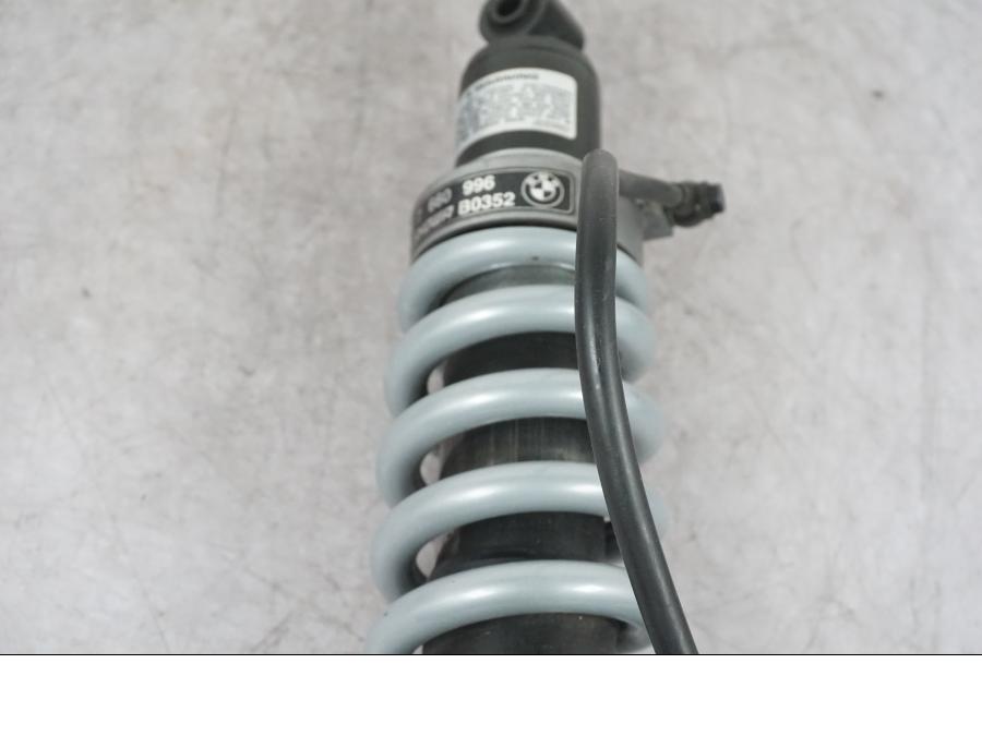 Extrabild2 på Stötdämpare från en BMW R 1150 GS/A -2002 motorcykel.