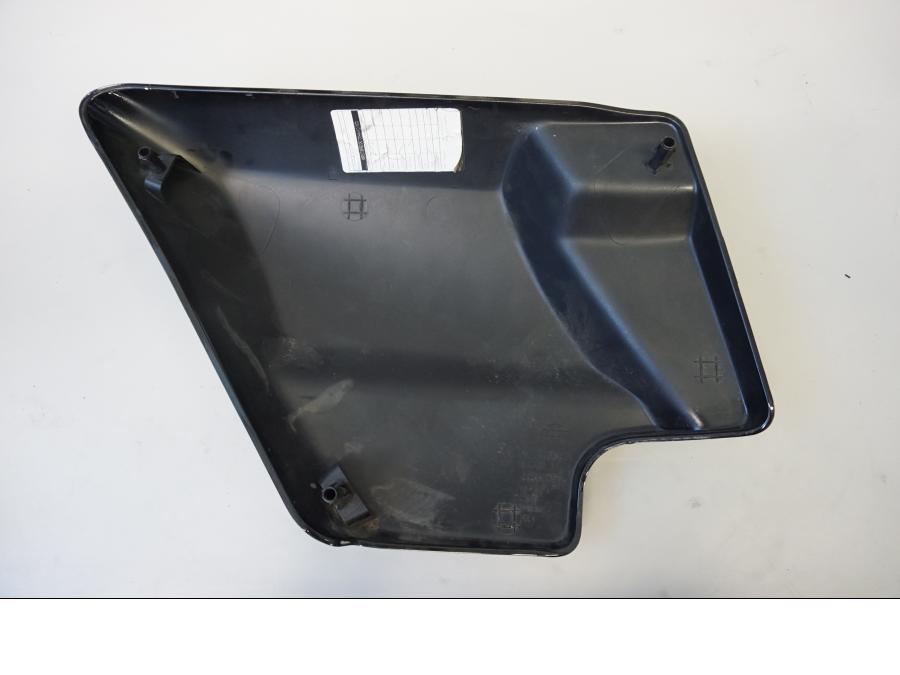 Snett uppifrån på Sidopanel från en H-D Street Glide FLHX -2015 motorcykel.