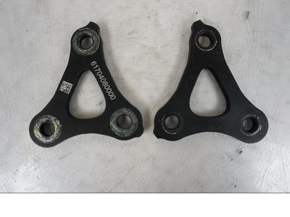 Framsidan på Länkage från en KTM 1290 Super Duke R -2023 motorcykel.