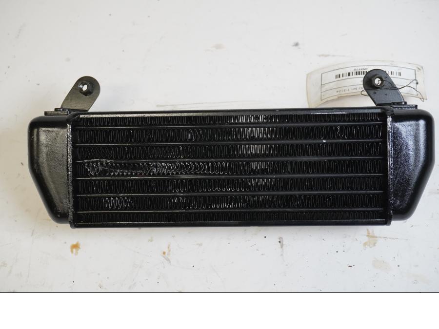 Framsidan på Oljekyl från en BMW R 1200 GS -2007 motorcykel.