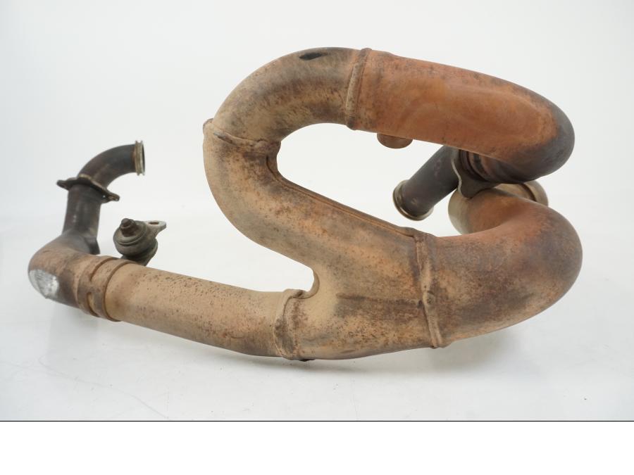 Vänster sida på Grenrör från en KTM 990 SM -2009 motorcykel.