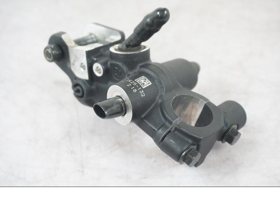 Höger sida på Bromshuvudcylinder från en KTM 1290 Super Adventure S -2022 motorcykel.