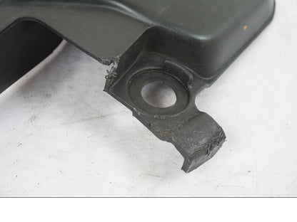 Baksidan på Ramskydd från en Honda CB 750 -1996 motorcykel.