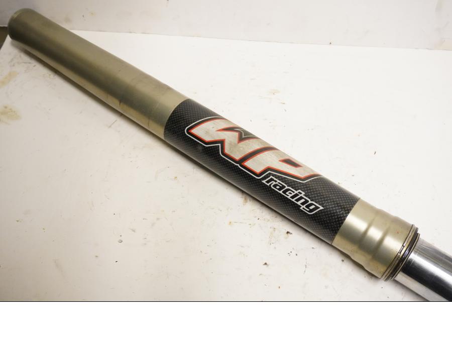 Vänster sida på Gaffelben från en Husaberg FE 02 -2004 motorcykel.