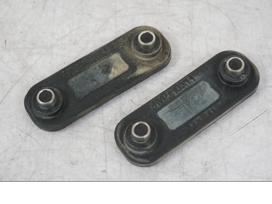 Höger sida på Sadelfäste från en BMW R 1200 GS -2005 motorcykel.