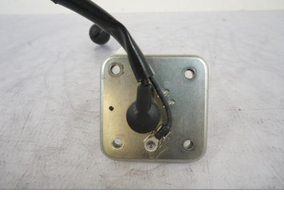 Vänster sida på Bensintankgivare från en Kawasaki Z 800 -2014 motorcykel.