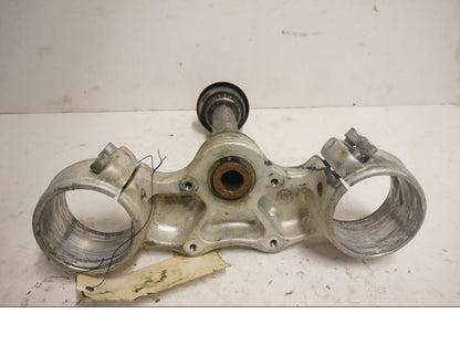 Baksidan på Gaffelkrona från en Husaberg FS 650 E -2003 motorcykel.