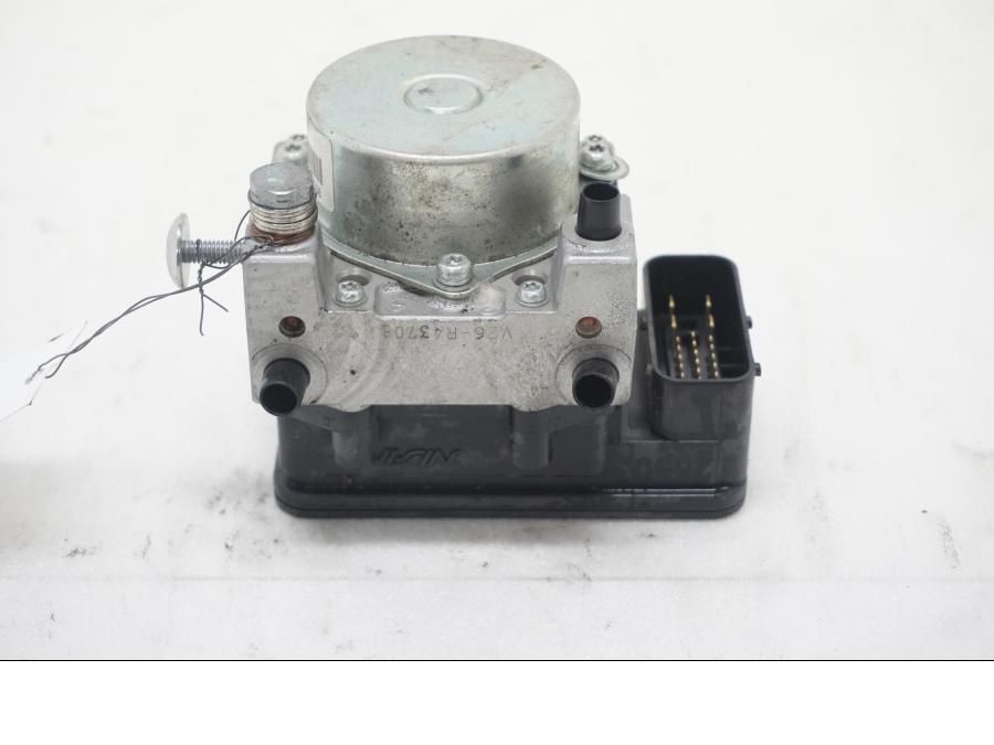 Framsidan på ABS Modulator från en Triumph Tiger Explorer -2012 motorcykel.