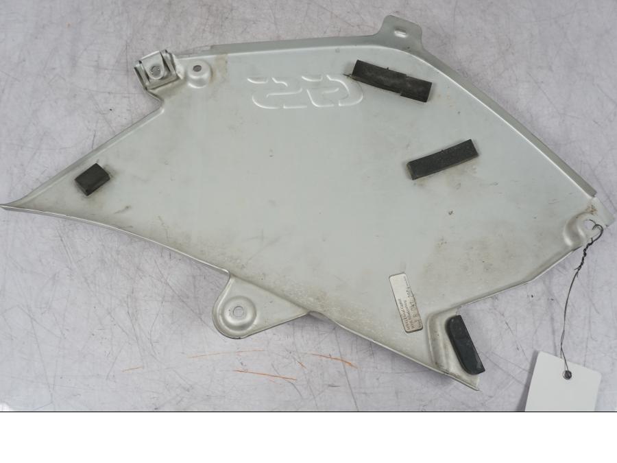 Extrabild1 på Bensintankskåpa från en BMW R 1200 GS -2005 motorcykel.