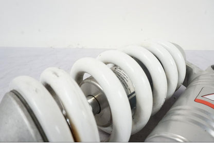 Extrabild2 på Stötdämpare från en KTM 990 Super Duke -2006 motorcykel.