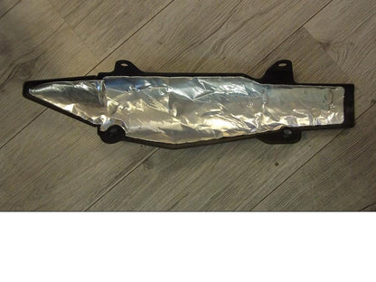 Baksidan på Ljuddämpardekor från en Yamaha XT 660 R -2011 motorcykel.