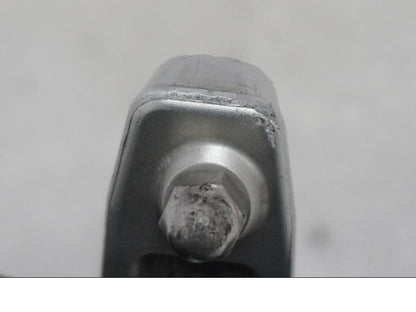 Vänster sida på Fotpinne från en BMW K 1300 R -2011 motorcykel.