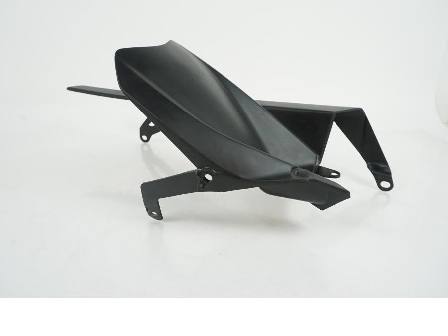 Baksidan på Svingskärm från en Yamaha MT-09 Tracer -2021 motorcykel.