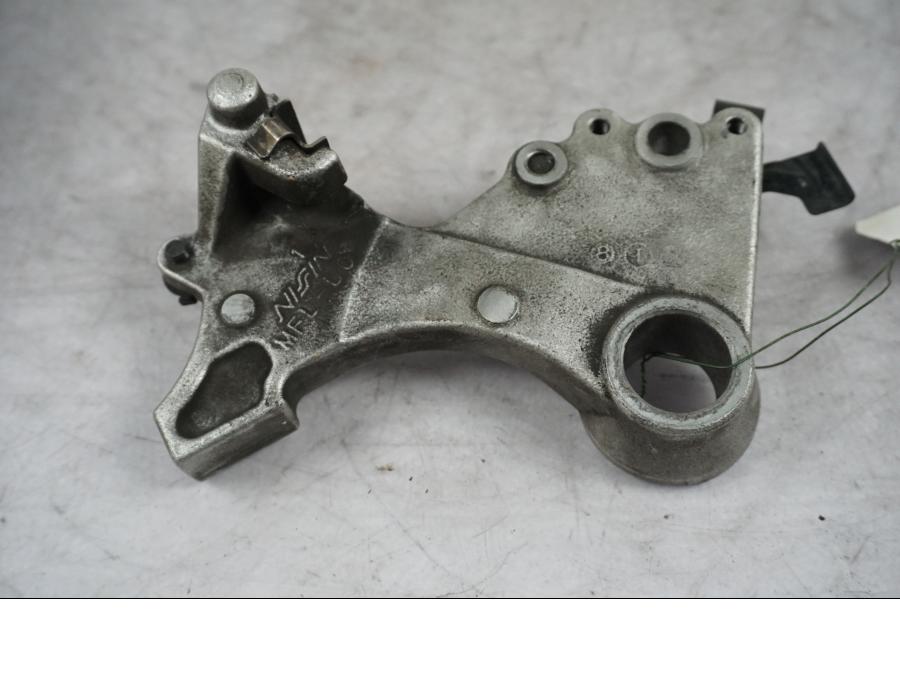 Framsidan på Bromsoksfäste från en Honda CBR 1000 RR -2009 motorcykel.