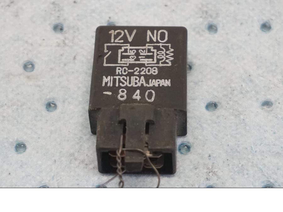 Framsidan på Relä från en BMW F 650 ST -1999 motorcykel.