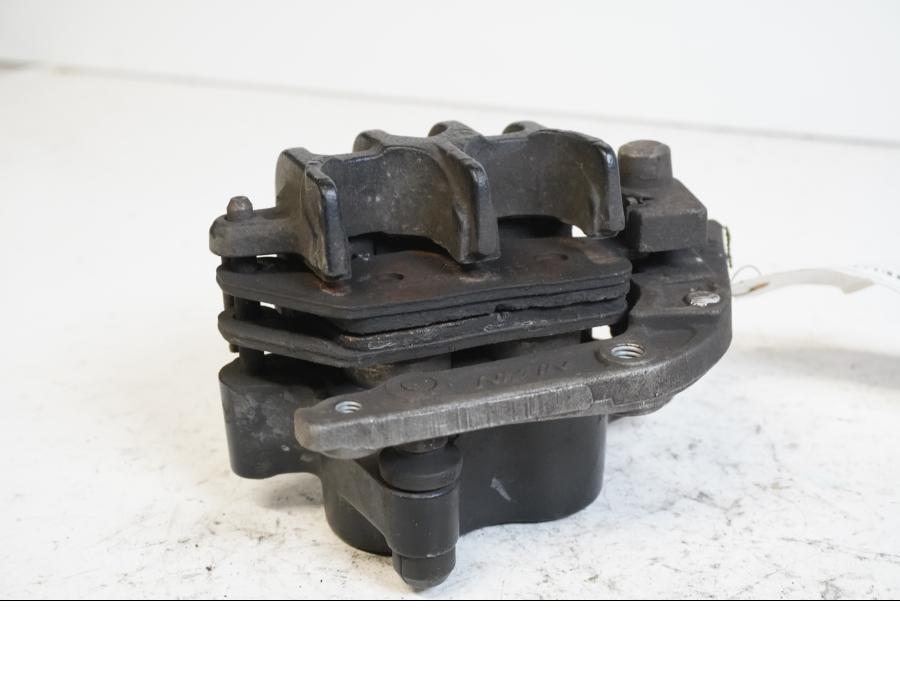 Höger sida på Bromsok från en Honda CB 750 SF -1999 motorcykel.