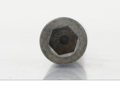 Vänster sida på Axel från en Suzuki SV 650 S -2005 motorcykel.