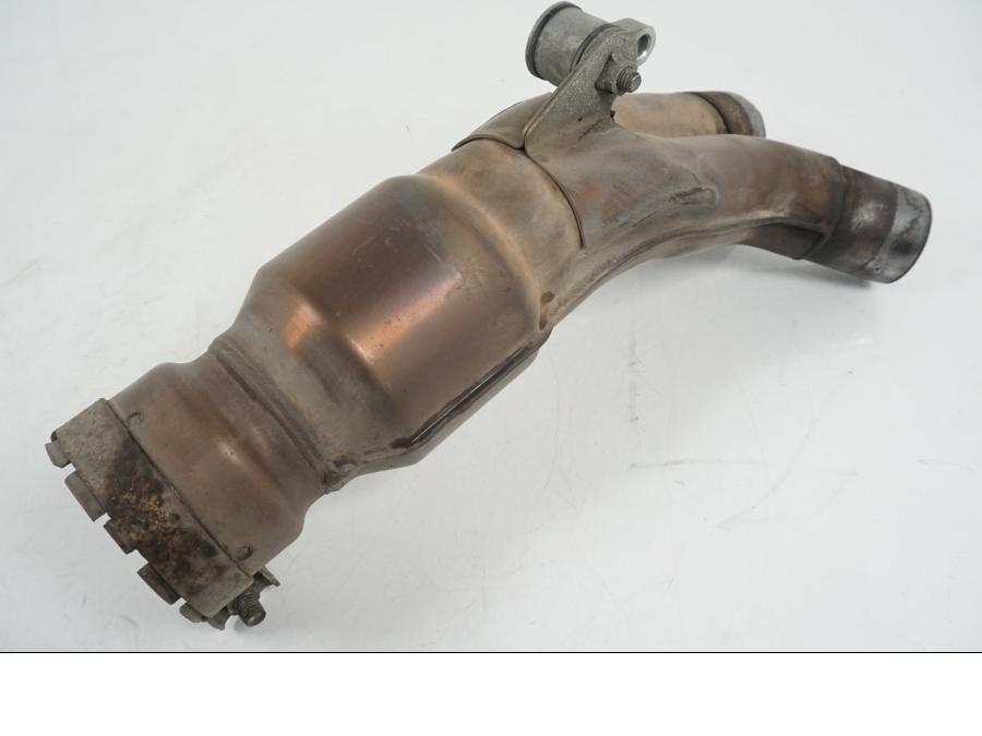 Extrabild1 på Mellanrör från en Yamaha YZF 1000 R1 -2006 motorcykel.