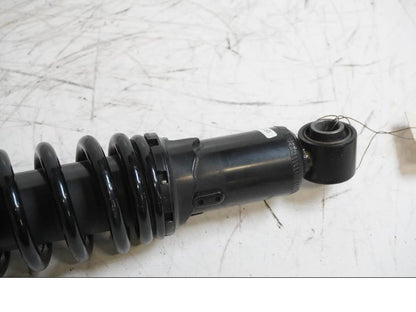 Höger sida på Stötdämpare från en H-D Dyna Street Bob FXDB/I -2007 motorcykel.